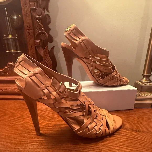 Tory Burch Nadia Huarache Leather Sandal Royal Tan Size 9.5 MSRP $325 - Picture 9 of 12